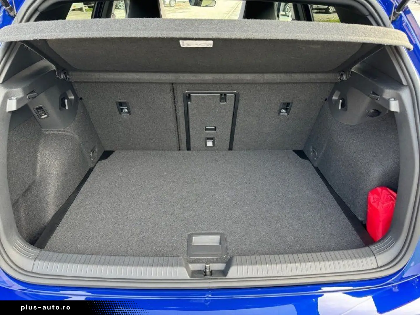 VW Golf VIII 2.0 TSI R-Line 4Motion PANODACH AHK LE