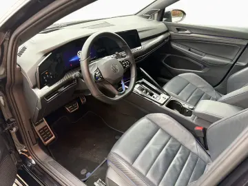 VW Golf VIII R 2.0 TSI 4MOTION 7-DSG AKP PANO HARMA