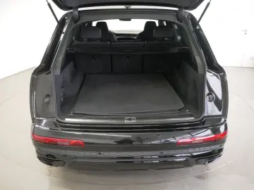 AUDI Q7 55 TFSI quattro