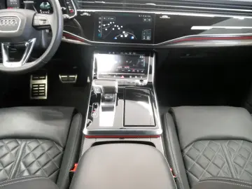 AUDI Q7 55 TFSI quattro