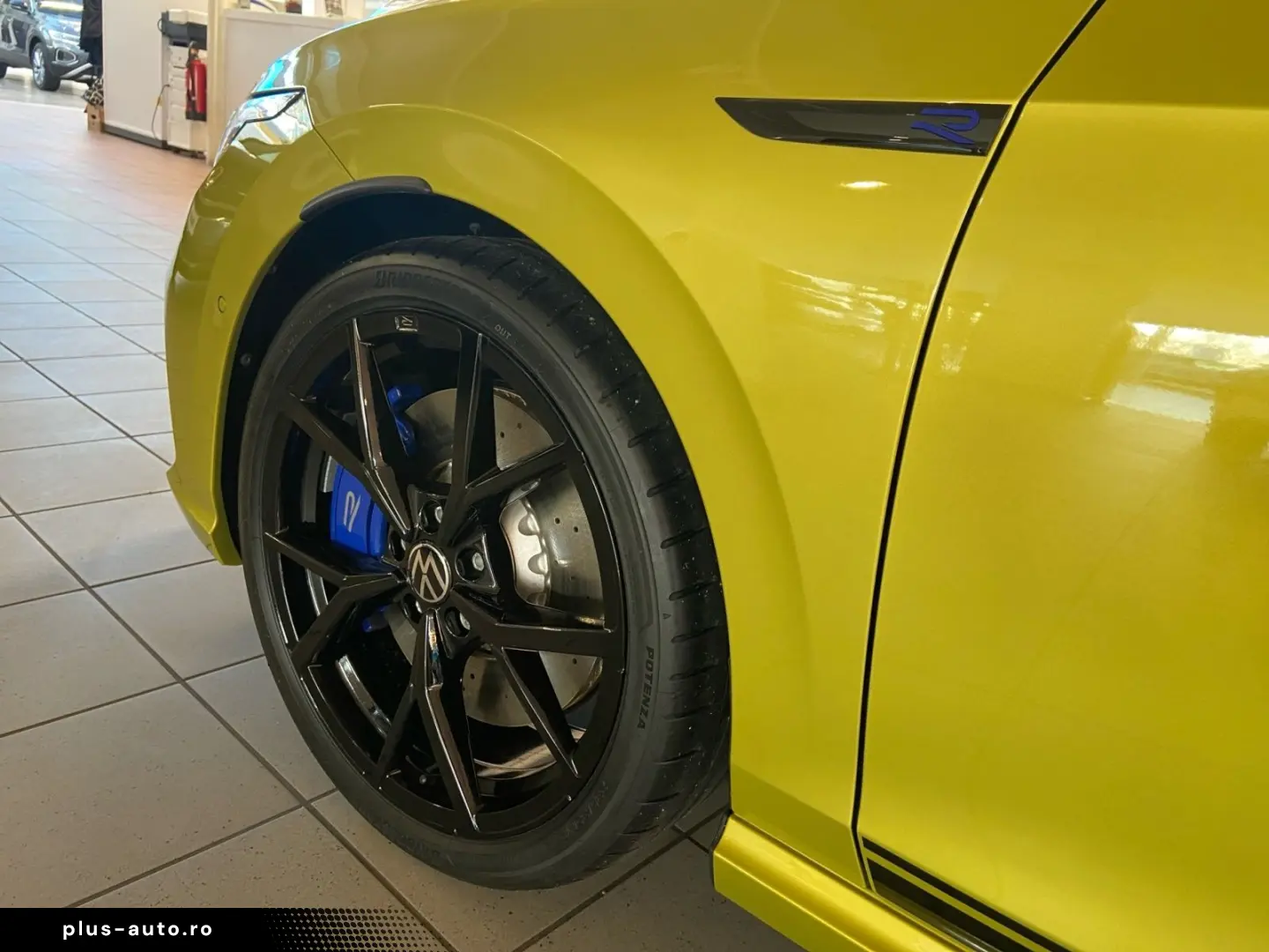 VW Golf VIII R333 Limited Edition 332 333  AKRA LED