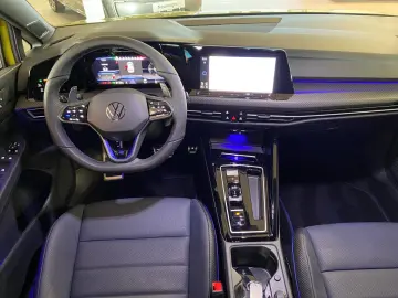 VW Golf VIII R333 Limited Edition 332 333  AKRA LED