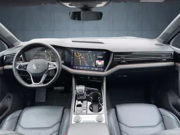 VW Touareg Atmosphere eHybrid AHK Pano Matrix Luft