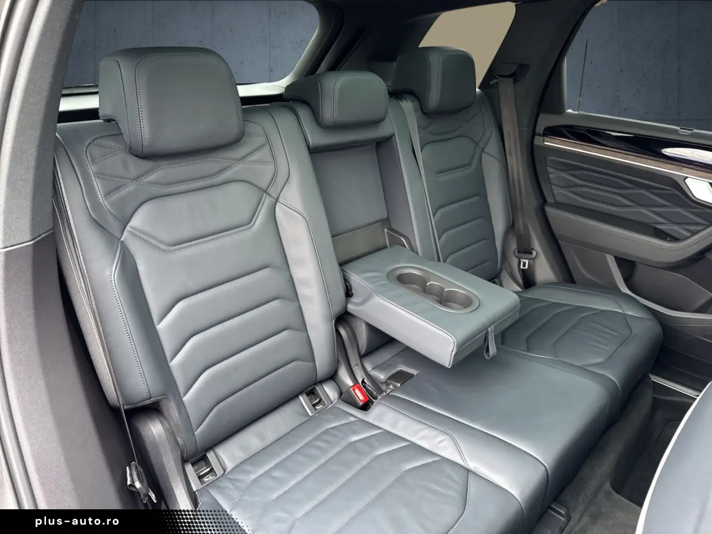 VW Touareg Atmosphere eHybrid AHK Pano Matrix Luft