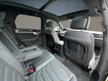 VW Touareg Atmosphere eHybrid AHK Pano Matrix Luft