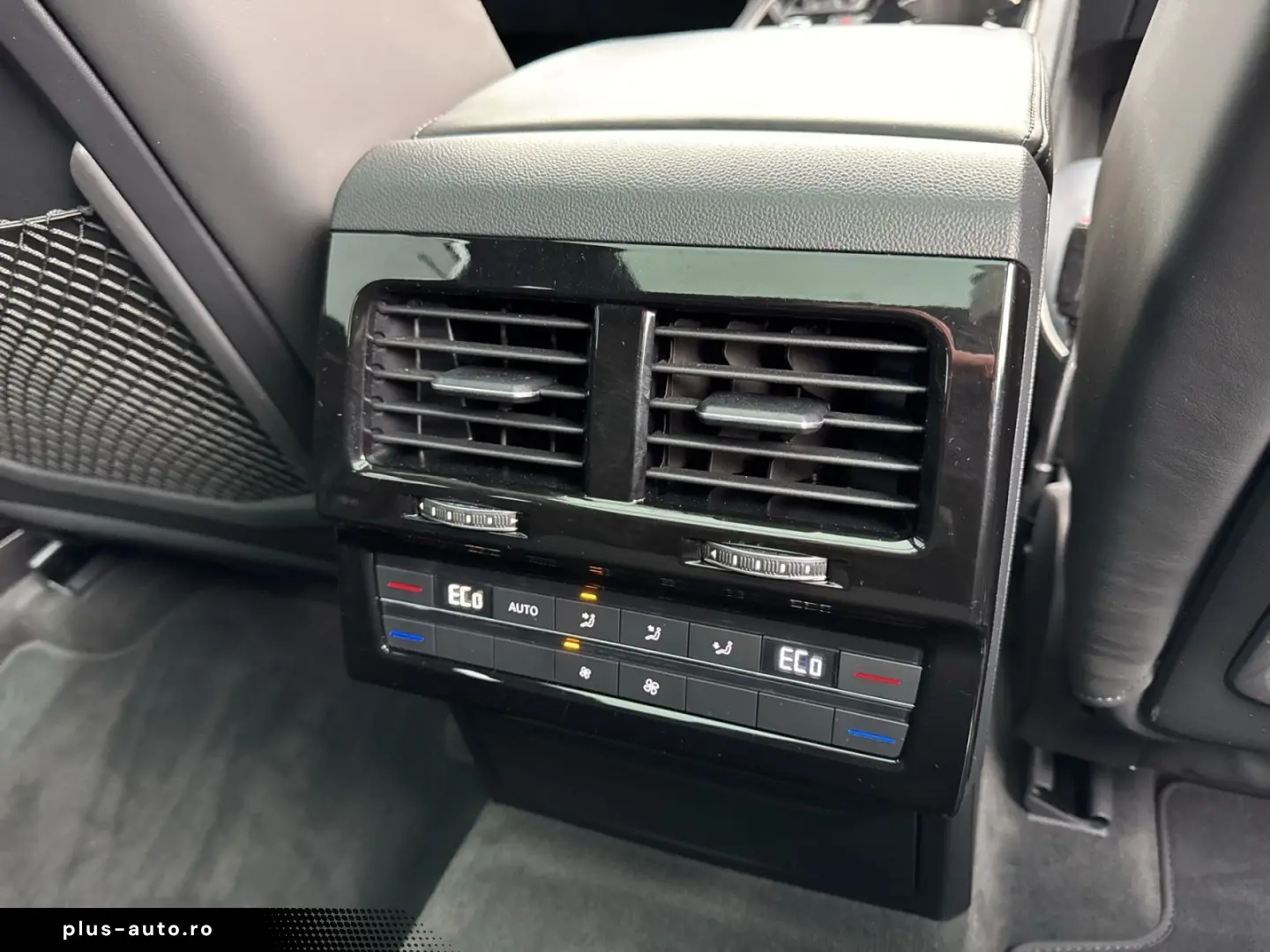 VW Touareg Atmosphere eHybrid AHK Pano Matrix Luft