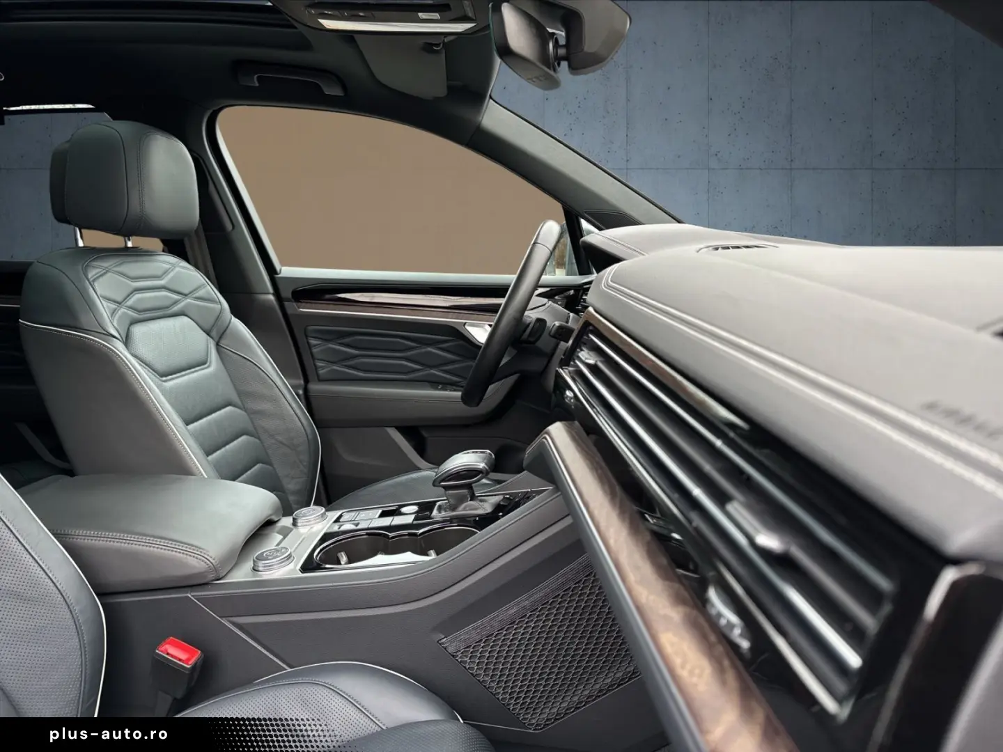 VW Touareg Atmosphere eHybrid AHK Pano Matrix Luft