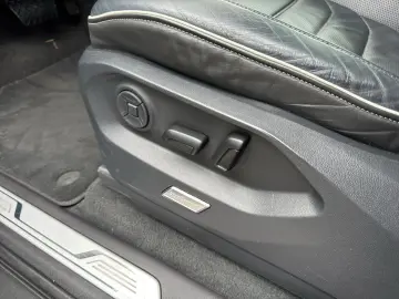 VW Touareg Atmosphere eHybrid AHK Pano Matrix Luft