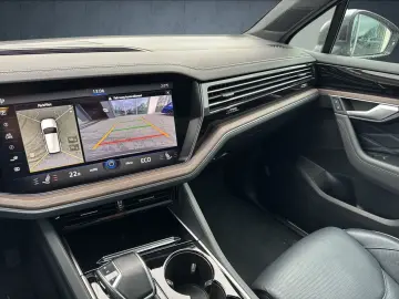 VW Touareg Atmosphere eHybrid AHK Pano Matrix Luft