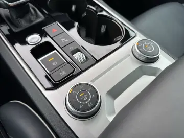 VW Touareg Atmosphere eHybrid AHK Pano Matrix Luft