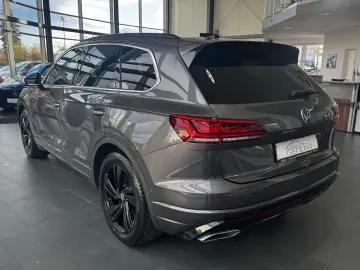 VW Touareg R-Line 4Motion 3.0 TSI Pano LED Head-Up