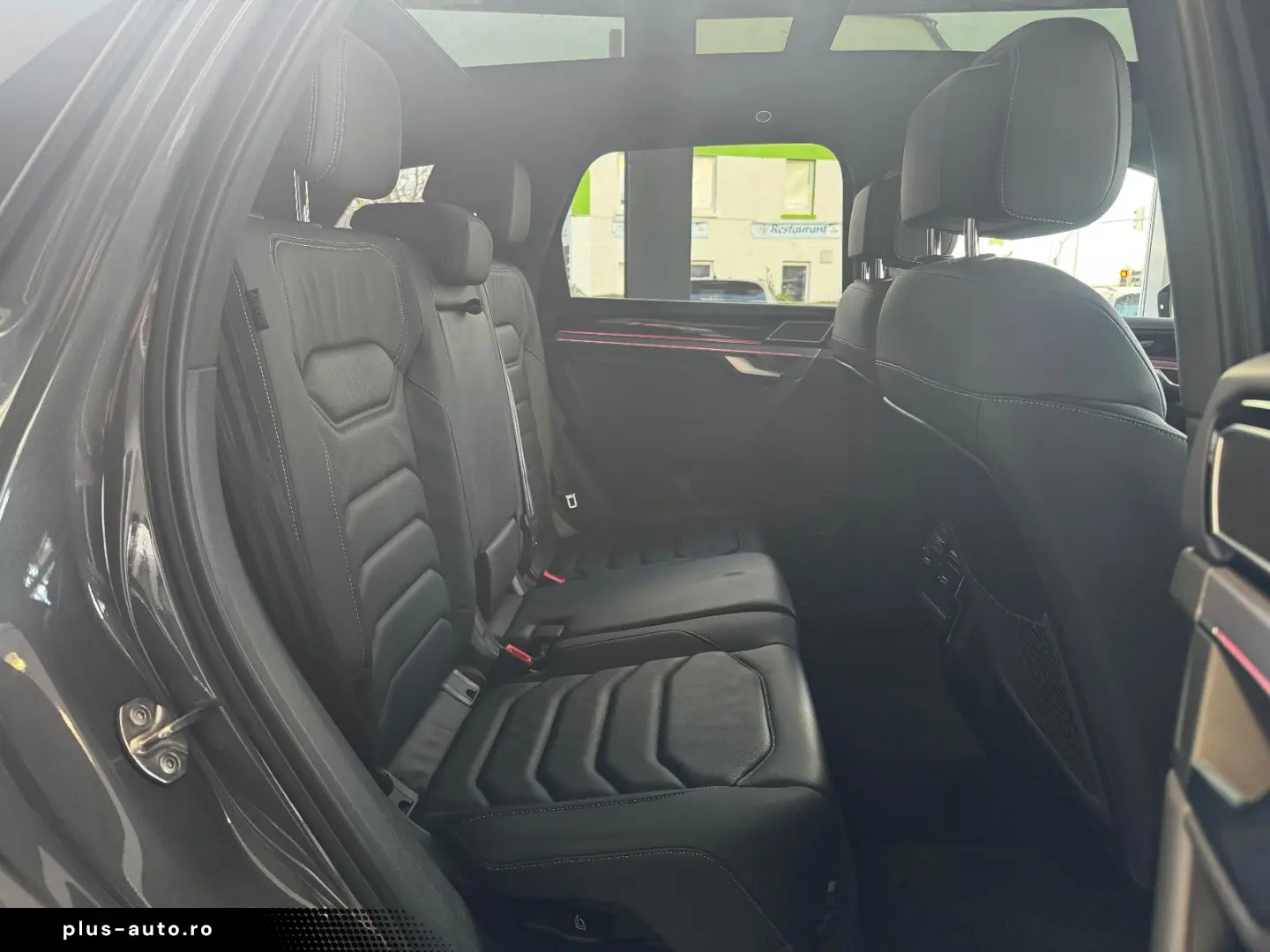 VW Touareg R-Line 4Motion 3.0 TSI Pano LED Head-Up