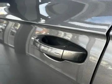 VW Touareg R-Line 4Motion 3.0 TSI Pano LED Head-Up