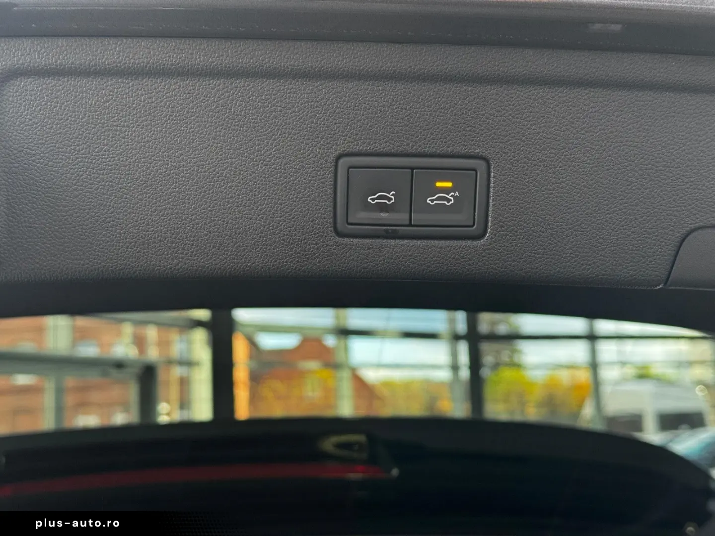 VW Touareg R-Line 4Motion 3.0 TSI Pano LED Head-Up