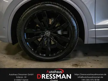 VW Touareg R-Line 4M. ACC HuD DYN LUFT PANO MATRIX