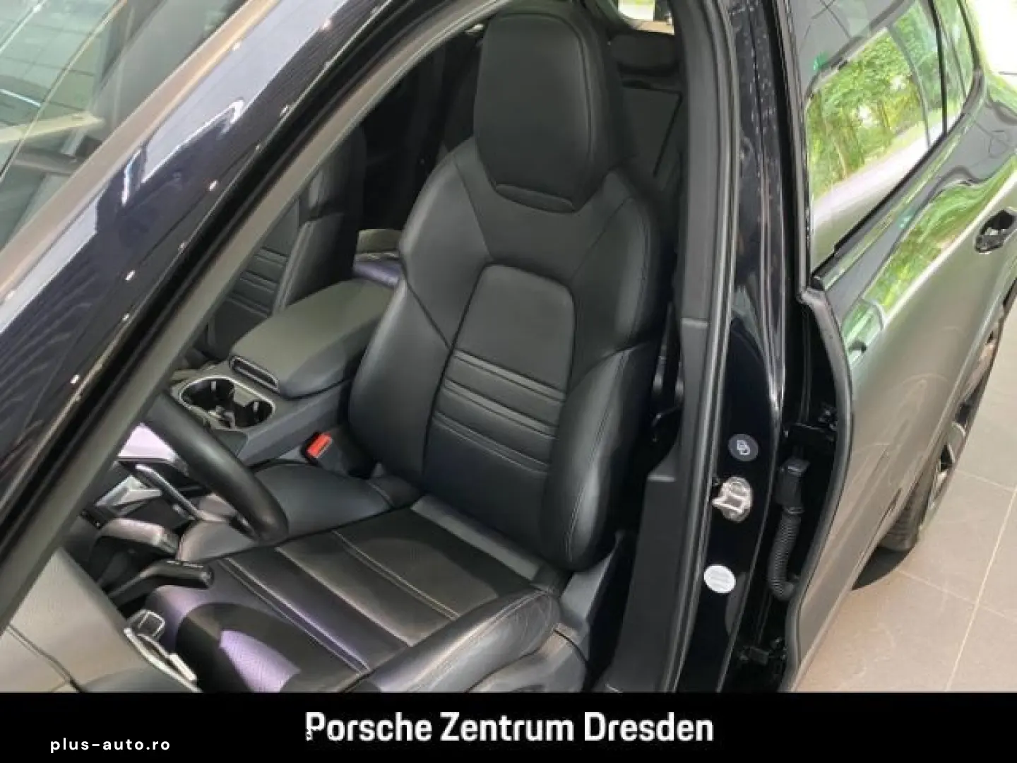 PORSCHE Cayenne Pano Luft SH v h Kamera Bose