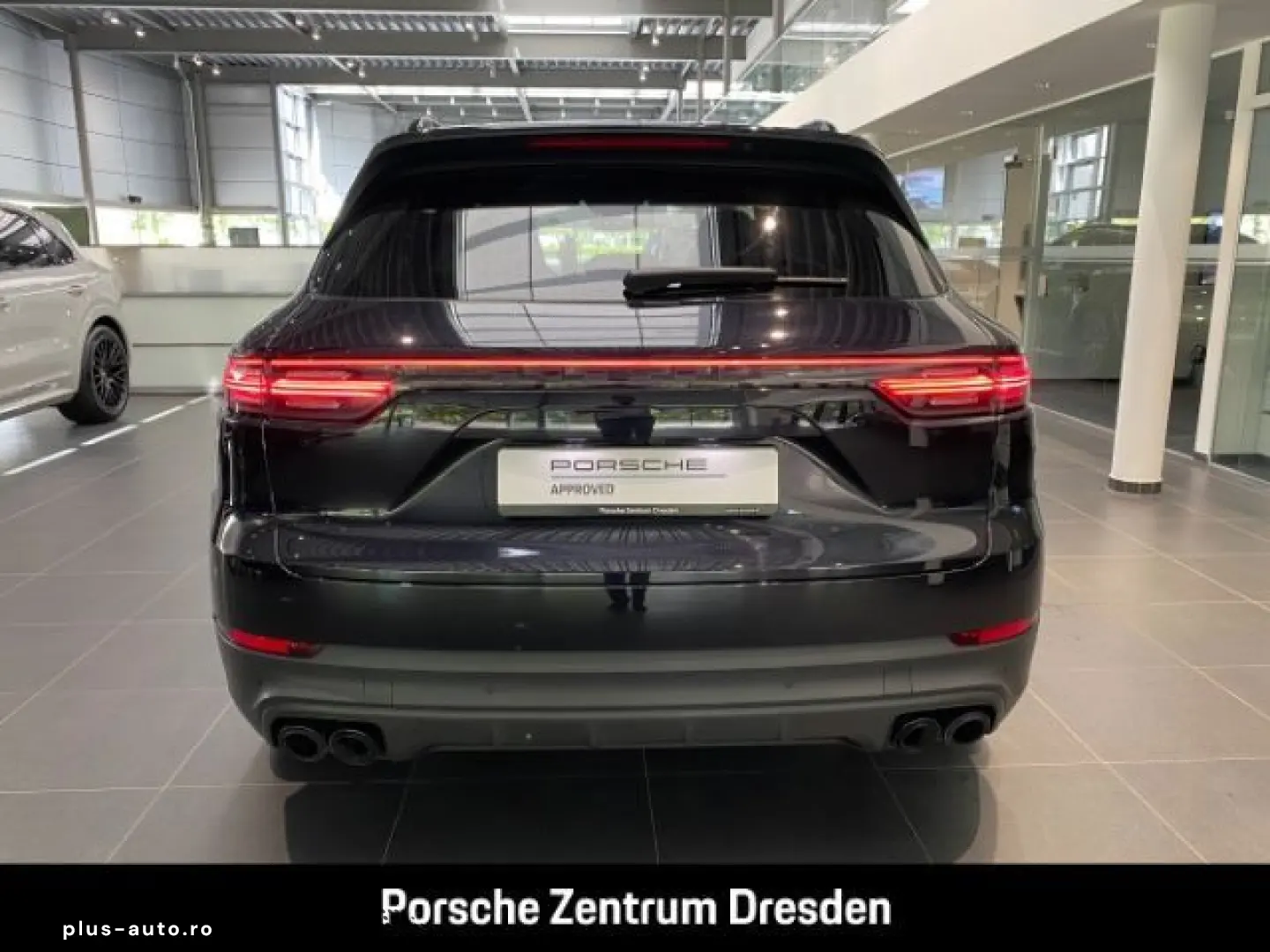 PORSCHE Cayenne Pano Luft SH v h Kamera Bose
