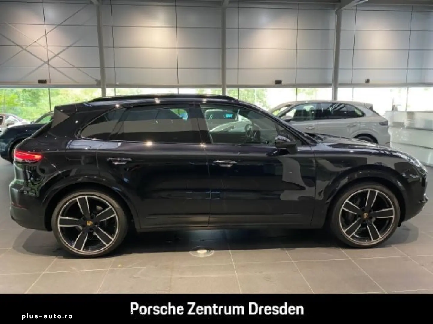 PORSCHE Cayenne Pano Luft SH v h Kamera Bose