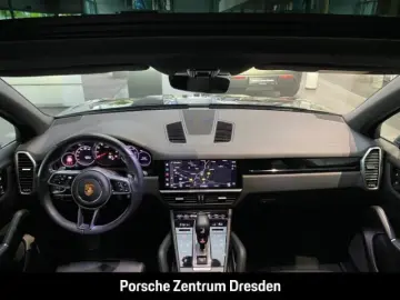 PORSCHE Cayenne Pano Luft SH v h Kamera Bose
