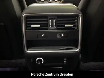 PORSCHE Cayenne Pano Luft SH v h Kamera Bose