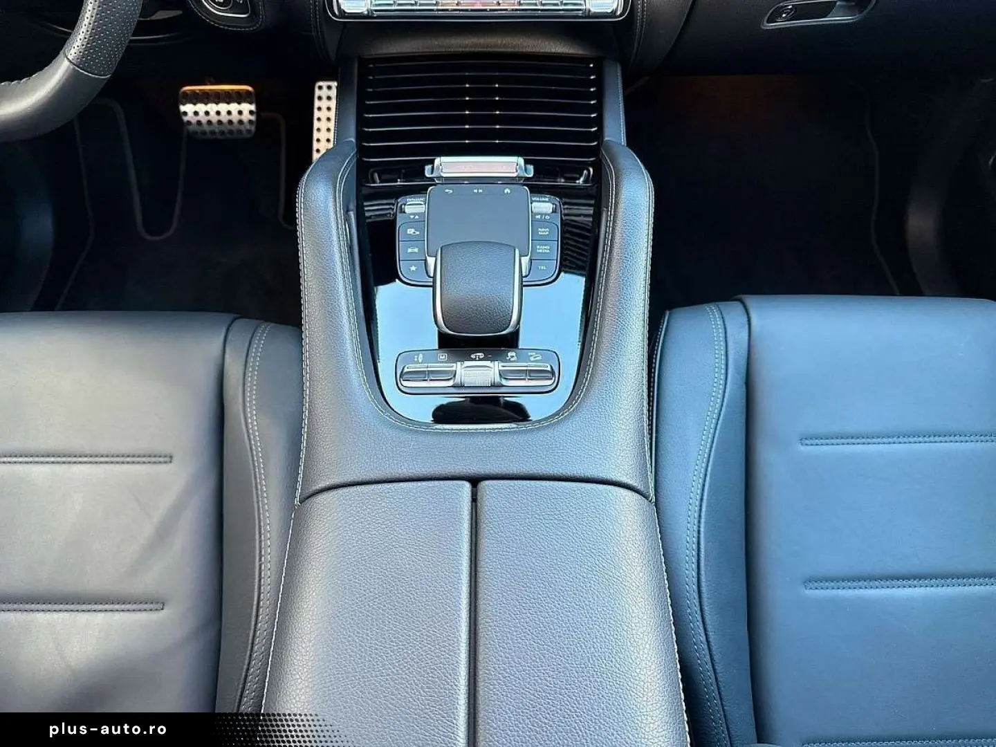 MERCEDES-BENZ GLE 450d 4M AMG Night PANO CARBON HUD &hellip;