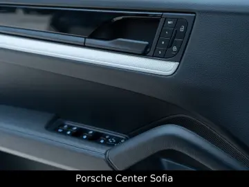 PORSCHE Cayenne E-Hybrid