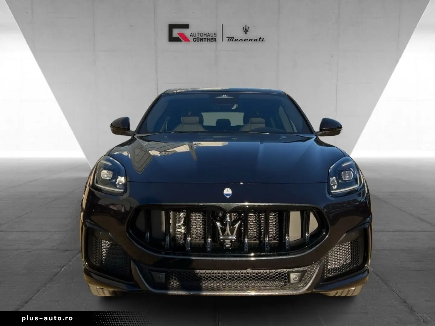 MASERATI Grecale Trofeo V6 530HP AWD MY24 -Carbon -Klima