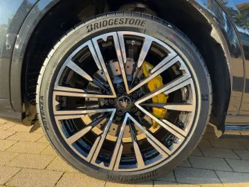 MASERATI Grecale Trofeo V6 530HP AWD MY24 -Carbon -Klima