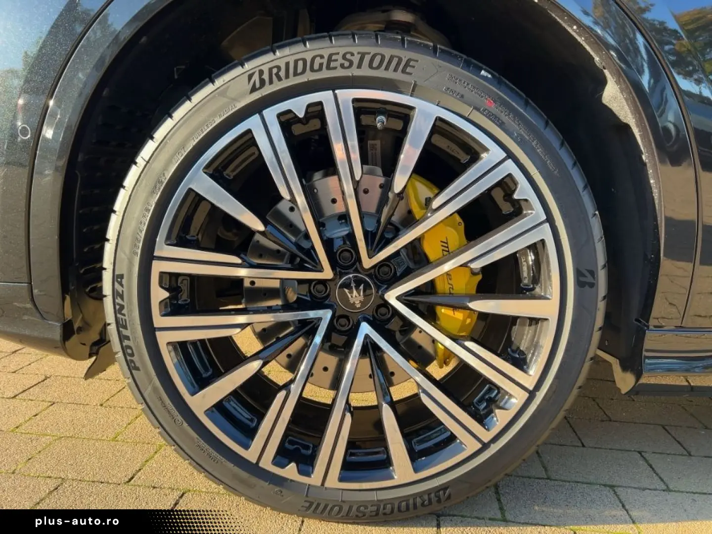 MASERATI Grecale Trofeo V6 530HP AWD MY24 -Carbon -Klima