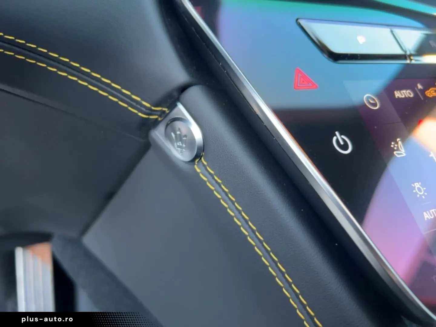 MASERATI Grecale Trofeo V6 530HP AWD MY24 -Carbon -Klima