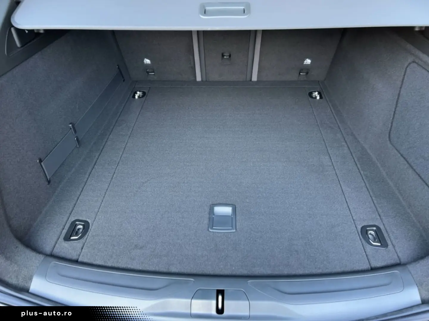 MASERATI Grecale Trofeo V6 530HP AWD MY24 -Carbon -Klima