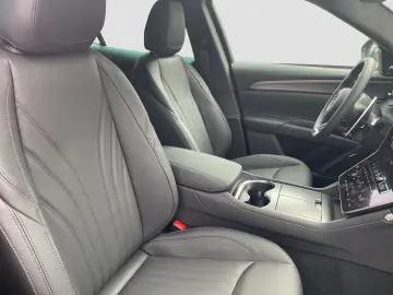 MASERATI Grecale GT Pano Winter-Paket 360  Kamera