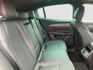 MASERATI Grecale GT Pano Winter-Paket 360  Kamera