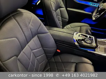 BMW 750e xDr  M SPORTPAKET FROZEN GREY BELÜFT 2025