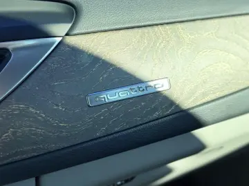 Audi A6 Allroad Quattro   Fab.- 02.2016   3.0 Diesel 218 Cp