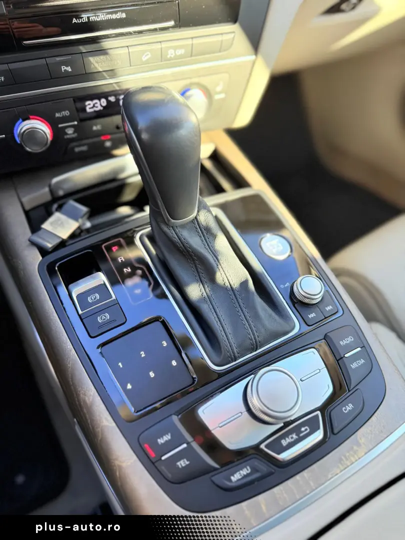 Audi A6 Allroad Quattro   Fab.- 02.2016   3.0 Diesel 218 Cp