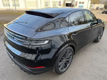 PORSCHE Cayenne Coupe Clubleder HAL Bose SWA HD