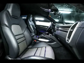 PORSCHE Cayenne TURBO S COUPE E-HYBRID APPROVED 12 27