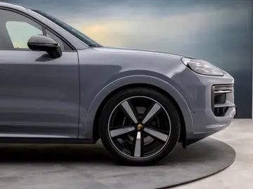 PORSCHE CAYENNE 3.0 E-HYBRID   HEAD-UP ABGAS VOLL!