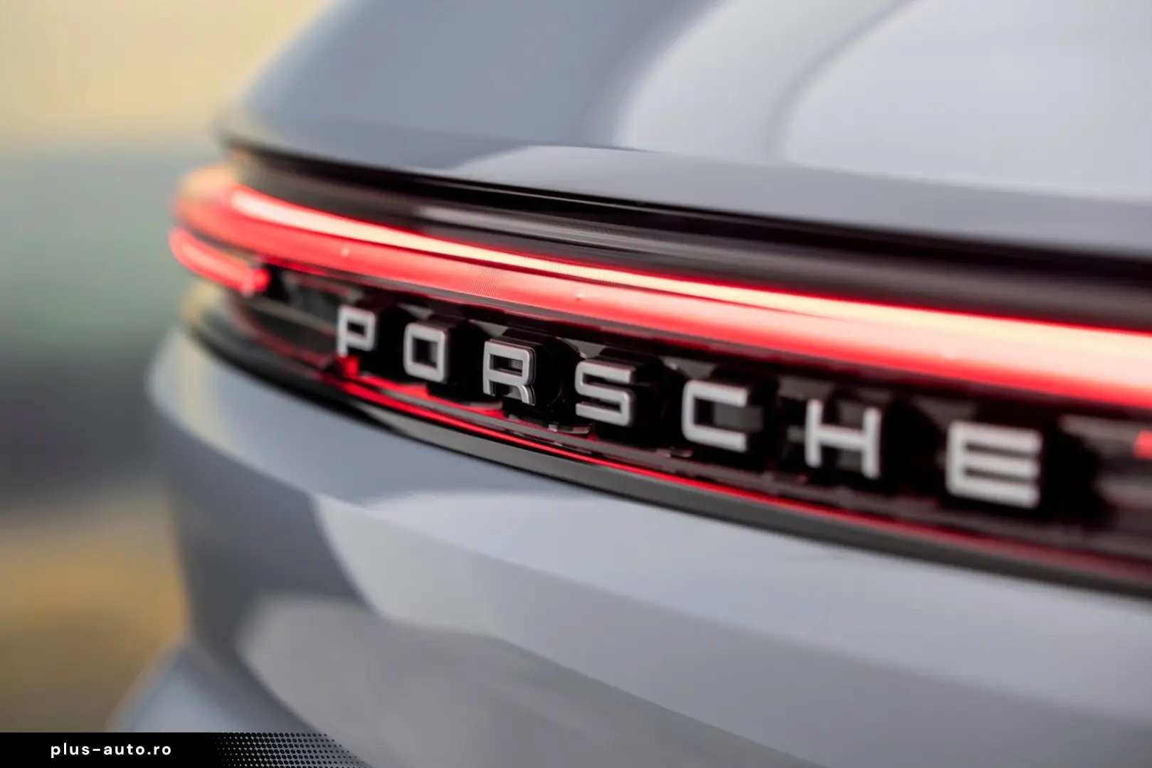 PORSCHE CAYENNE 3.0 E-HYBRID   HEAD-UP ABGAS VOLL!