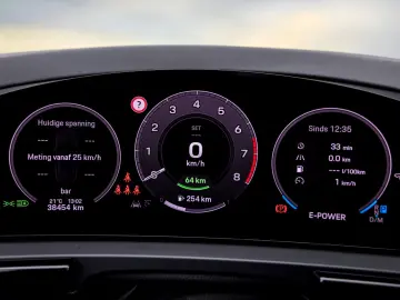 PORSCHE CAYENNE 3.0 E-HYBRID   HEAD-UP ABGAS VOLL!