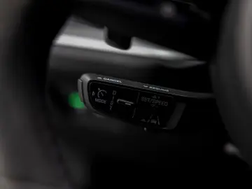 PORSCHE CAYENNE 3.0 E-HYBRID   HEAD-UP ABGAS VOLL!