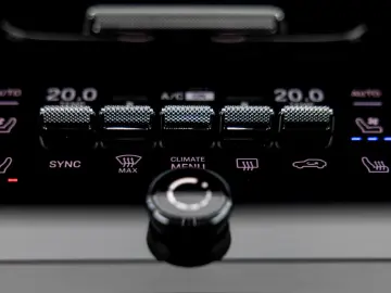 PORSCHE CAYENNE 3.0 E-HYBRID   HEAD-UP ABGAS VOLL!