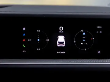 PORSCHE CAYENNE 3.0 E-HYBRID   HEAD-UP ABGAS VOLL!