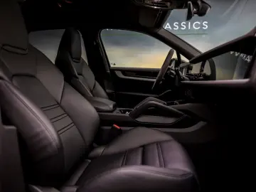 PORSCHE CAYENNE 3.0 E-HYBRID   HEAD-UP ABGAS VOLL!