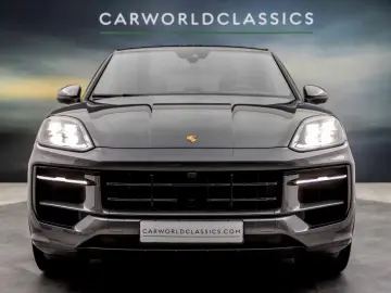 PORSCHE CAYENNE COUPE 3.0 S E-HYBRID   SPORTDESIGN VOLL