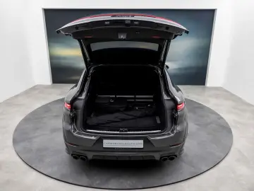 PORSCHE CAYENNE COUPE 3.0 S E-HYBRID   SPORTDESIGN VOLL