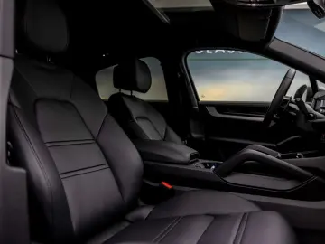 PORSCHE CAYENNE COUPE 3.0 S E-HYBRID   SPORTDESIGN VOLL