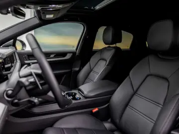 PORSCHE CAYENNE COUPE 3.0 S E-HYBRID   SPORTDESIGN VOLL