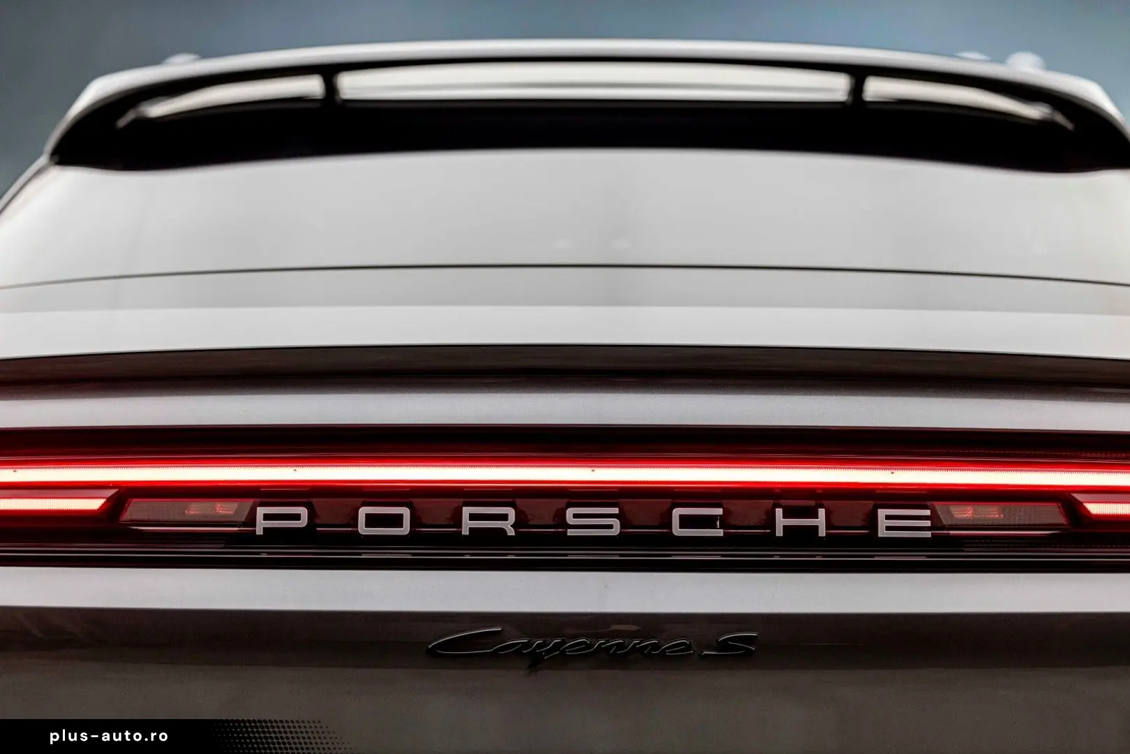 PORSCHE CAYENNE COUPE 3.0 S E-HYBRID   SPORTDESIGN VOLL